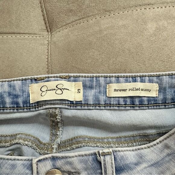 Jessica Simpson Light Wash Forever Rolled Skinny Jeans Size 29 - Picture 3 of 3